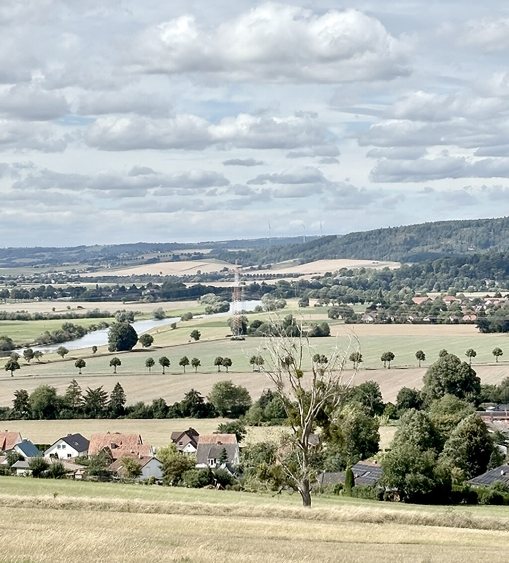 the Blut und boden landscape of the Weser river was the stage set for the mass rallies of the Nazi's farmers organization