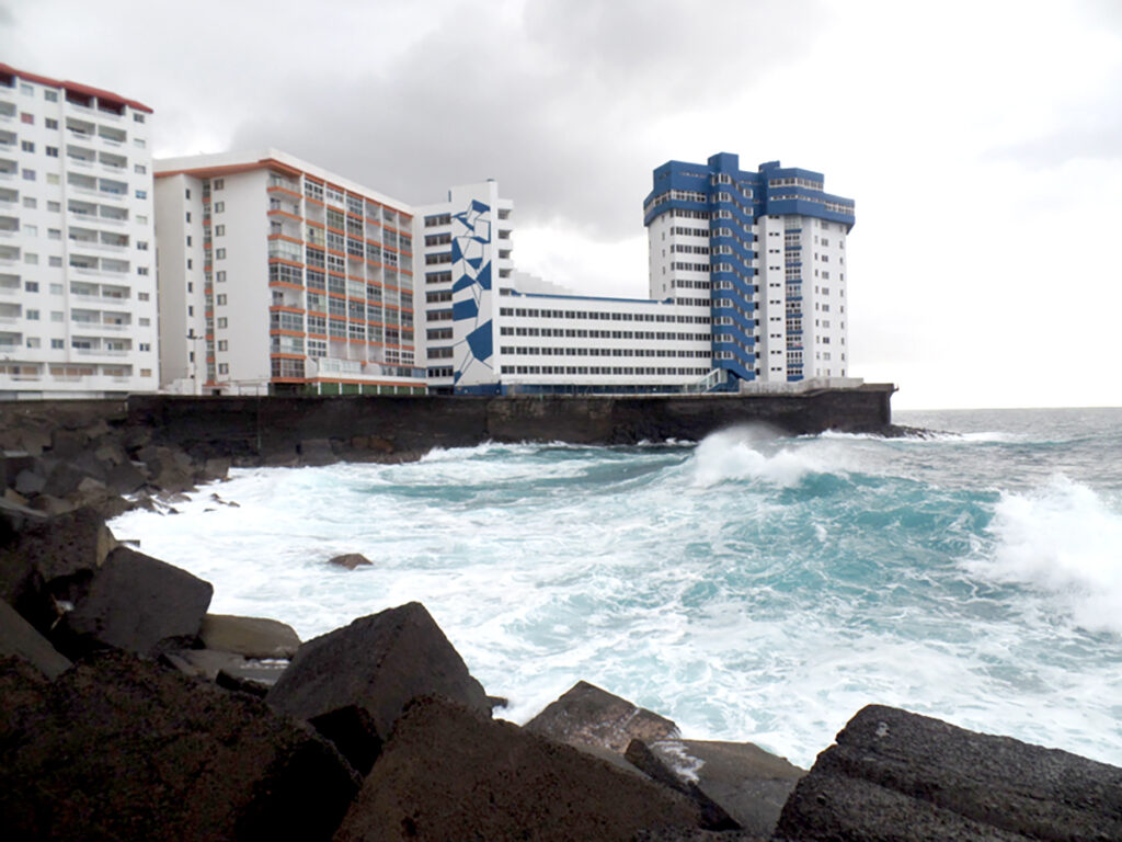 Mesa del Mar is a former hotel build as an artificial coastal rock pounded by the ocean